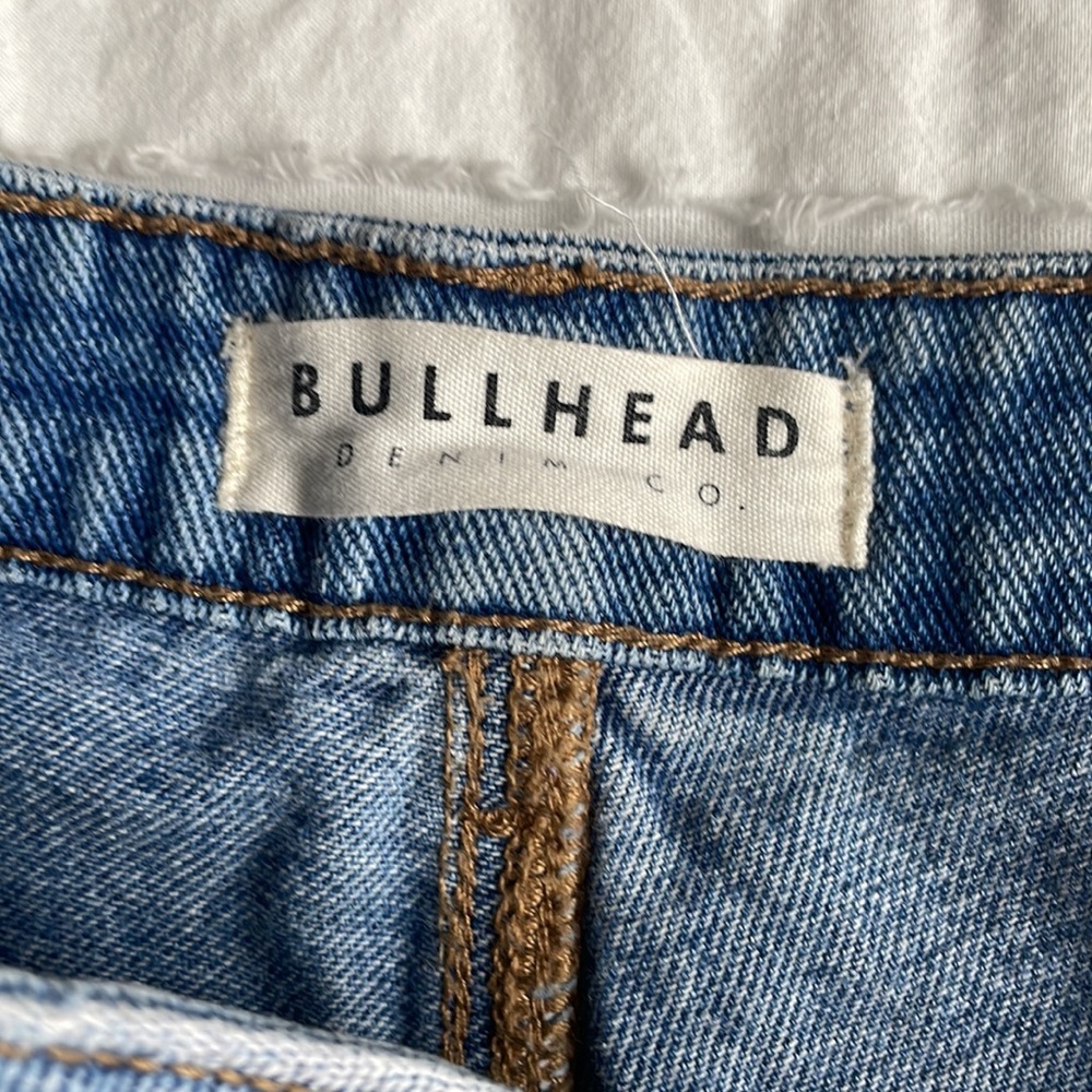 ⭐️ Bullhead High Rise Short with Rips - Picture 3 of 4